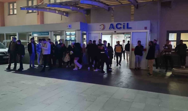 Batman'da gözaltında olan şahsa saldırdılar