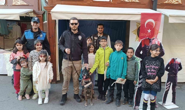 Batman'da uyuşturucunun zararlarını anlatan broşür dağıtıldı