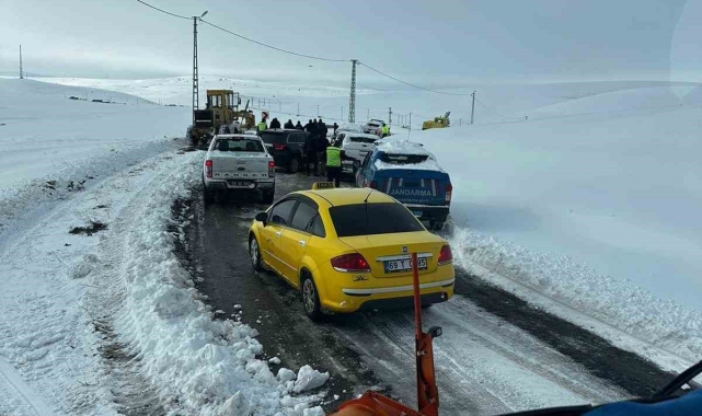 Bayburt'ta kapalı köy yolları açılıyor