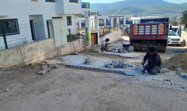 Belediye Fen İşleri ekiplerinin çalışmaları sürüyor