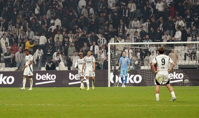 Beşiktaş, Süper Lig'de evindeki ilk yenilgisini aldı