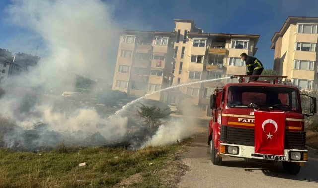 Bilecik'te arazi yangın anında söndürüldü