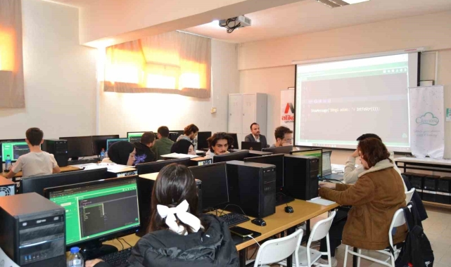 Bilecik'te 'Mobil Uygulama Geliştirme ve Kodlama' eğitimi düzenlendi