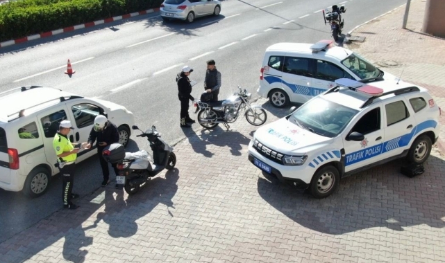 Bilecik'te motosiklet sürücülerine ceza yağdı