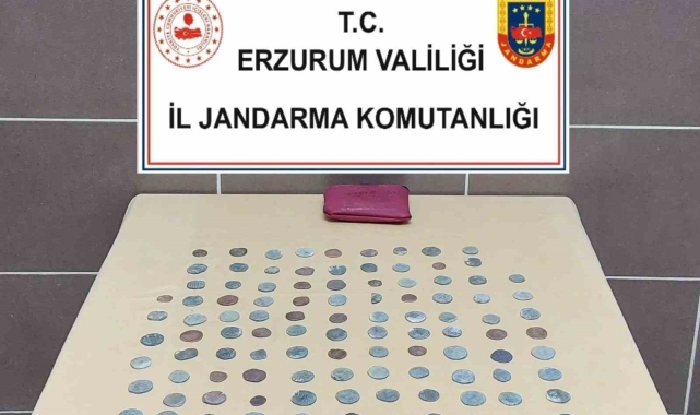 Bizans dönemine ait 104 adet sikke ele geçirildi