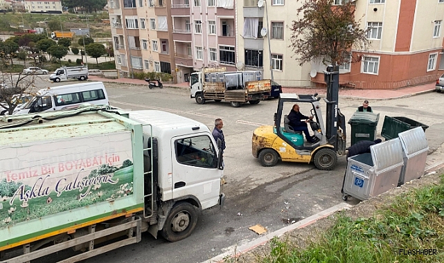 Boyabat'ta çöp konteynerleri yenileniyor