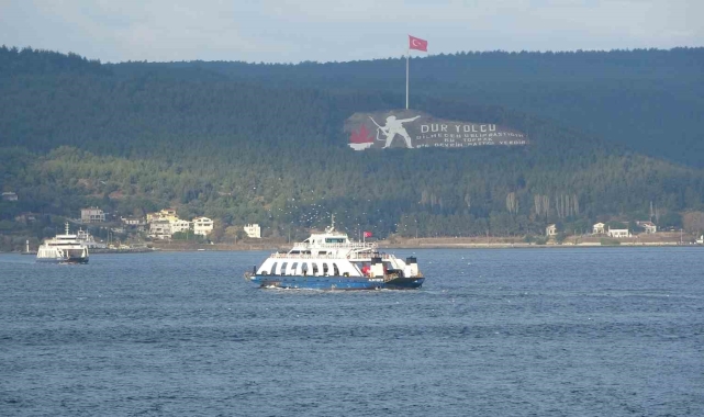 Bozcaada ve Gökçeada'ya yapılan bazı feribot seferleri iptal edildi