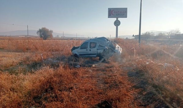 Burdur'da hafif ticari araç takla attı, 21 yaşındaki genç kız yaşamını yitirdi