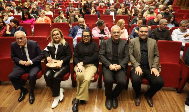 Bursa'da Atatürk'ün sevdiği şarkılar seslendirildi