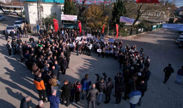 Bursa'da köylülerden çöplük eylemi