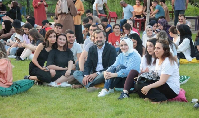 Bursa'nın gençlik hibesi almayı hak eden tek belediyesi