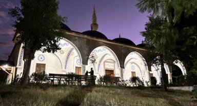 Cami imamı bıçaklanarak öldürüldü