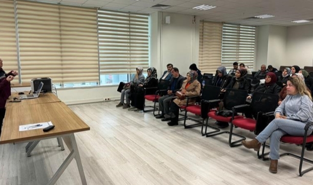 Çankırı'da okullardaki gıda işletmeleri çalışanlarına hijyen eğitimi
