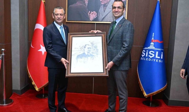 CHP Genel Başkanı Özgür Özel, Şişli Belediyesi'ni ziyaret etti