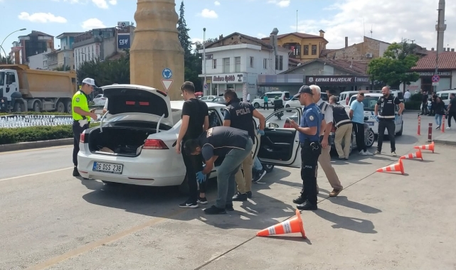 Çorum'da polisin şok uygulamalarında aranan 6 kişi yakalandı