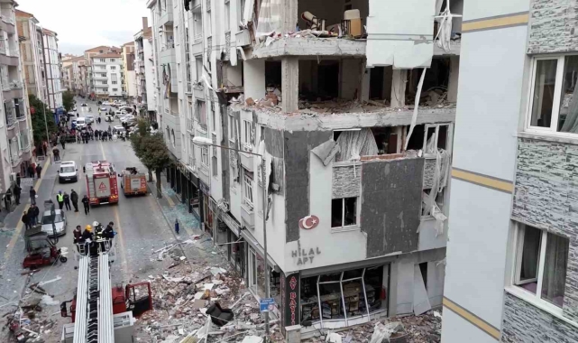Çorum'daki doğalgaz patlamasının yaşandığı bina havadan görüntülendi