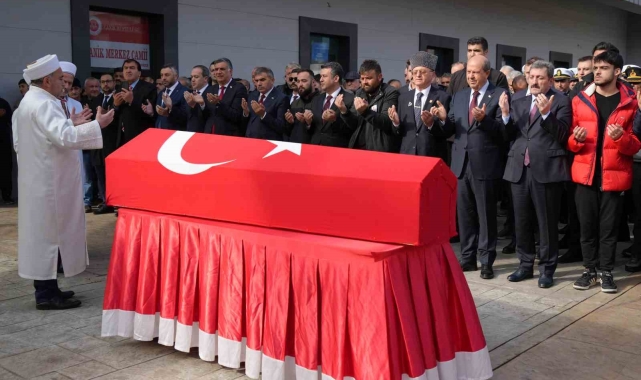 Cumhurbaşkanı Tatar'ın katılımıyla Kıbrıs gazisi son yolculuğuna uğurlandı