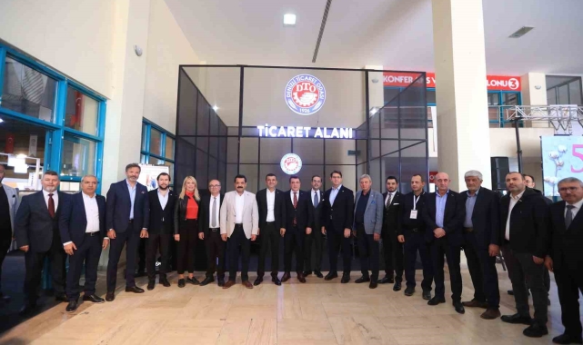 Denizli'de açılan tekstil fuarına yurtdışı dahil 60 firma stant açtı