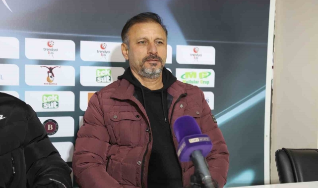 Devriş Deniz: "Aleyhimize verilen penaltıya çok üzüldük"