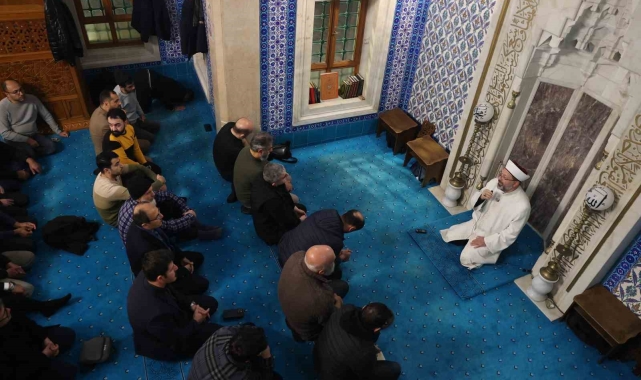 Diyanet İşleri Başkanı Erbaş, Bakü Şehitlik Camii'nde vatandaşlarla bir araya geldi