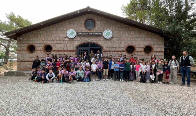Doğa korumadan Datça'da öğrencilere tabiat eğitimi