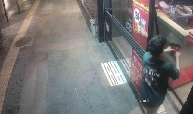 Dükkanın kapısını görmedi, kafasını çarptı