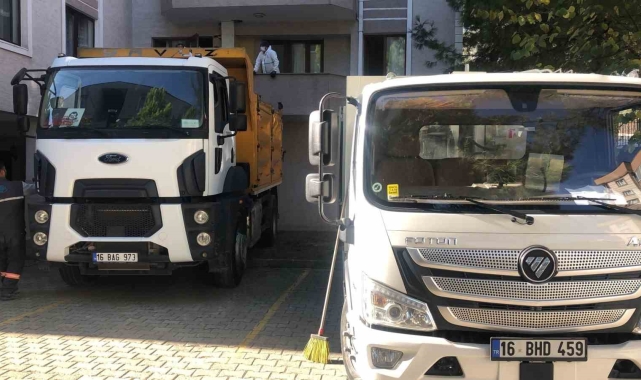 Dumlupınar Mahallesi'ndeki 'çöp ev' temizlendi