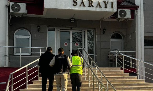 Durdurulan otomobilden uyuşturucu ele geçirildi