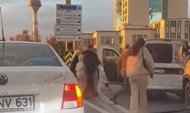 E-5'te sopalı yol kavgası kameraya yansıdı