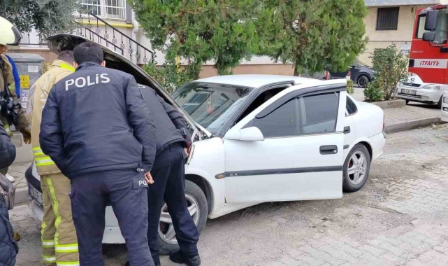 Edremit'te otomobilin altındaki dumanı gören 'araç yanıyor' diye itfaiyeyi aradı