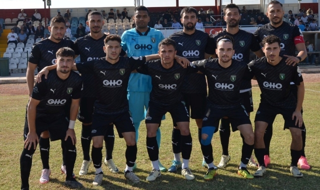 Efeler 09 SK, geriye düştüğü maçta 1 puan almasını bildi