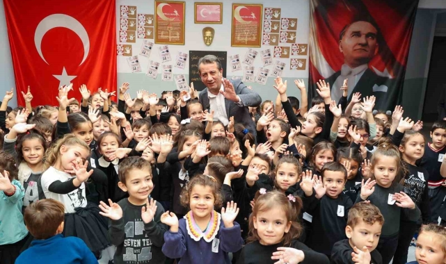 Efelerin minik öğrencileri Atatürk'ü andı