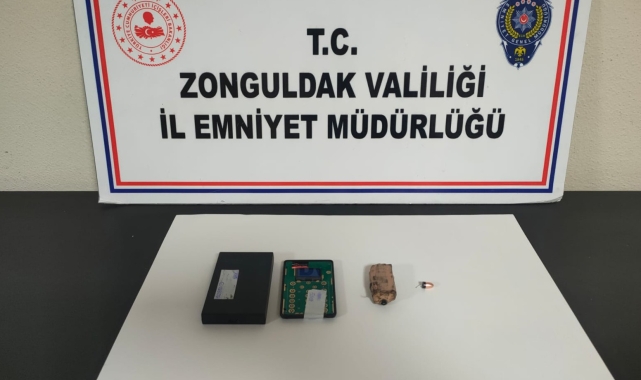 Ehliyet sınavında kurdukları düzenek "pes" dedirtti