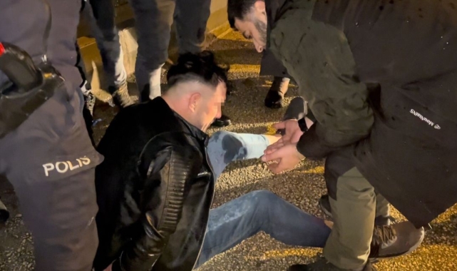 Ekiplerin 'Dur' ikazına uymadı, 30 kilometrelik kovalamaca sonucu yakalandı