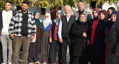 Elazığ'da Kırmızı Montlular, şehit aileleriyle bir araya geldi