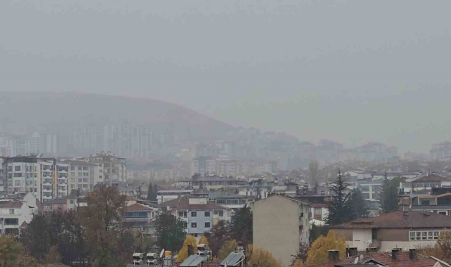 Elazığ'da yüksek kesimlerde sis etkili oldu