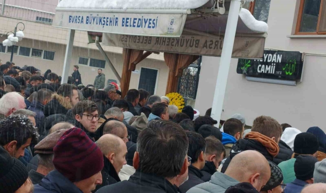 Elektrik akımına kapılan işçi toprağa verildi