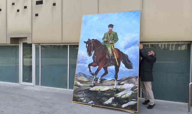 Emekli astsubay belediyenin ödemesini yapmadığını belirttiği Atatürk portresini geri aldı