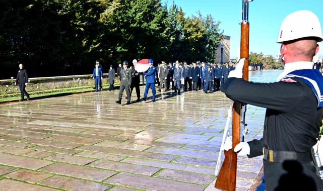 Emniyet Teşkilatı, Atatürk Haftası dolayısıyla Anıtkabir'i ziyaret etti