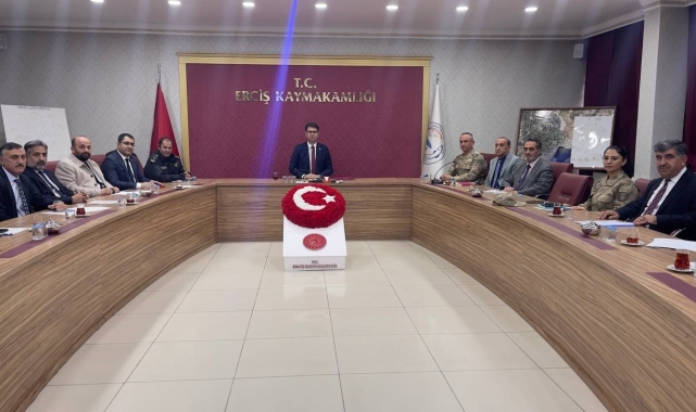 Erciş'te "Kadına Yönelik Şiddetle Mücadele Günü Koordinasyon Toplantısı" düzenlendi