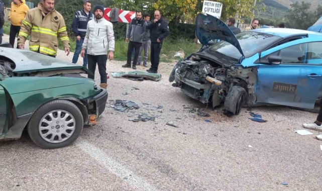Erdek'te trafik kazası: 2 yaralı
