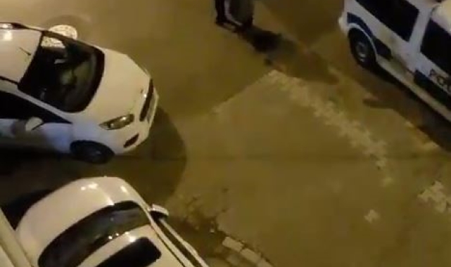 Esenyurt'ta paylaşımlı yolculuk uygulaması şoförü, ters yönde polis aracına çarptı