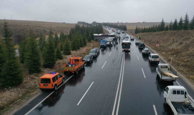 Eskişehir'de otobüs kazası: 1 ölü, 1'i ağır 42 yaralı