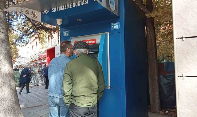 Eskişehir'de su yükleme noktaları arıza verdi, vatandaş susuz kaldı
