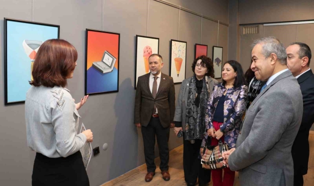 ESOGÜ'de 'Eğitimde Fikirlerin Grafiği' afiş tasarımı sergisi açıldı