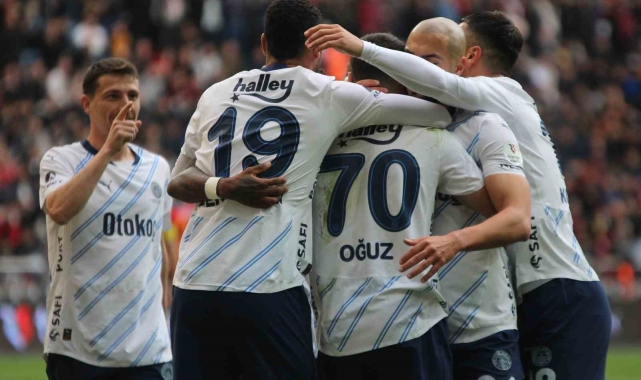 Fenerbahçe'den ligde üst üste 4. galibiyet