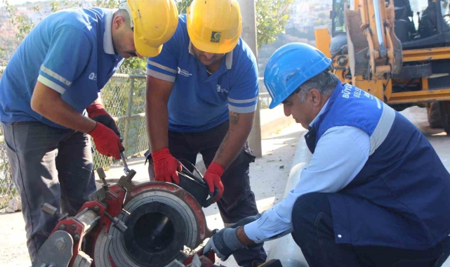 Finike Eski Mahallesi'nin kanalizasyon sorunu çözülüyor