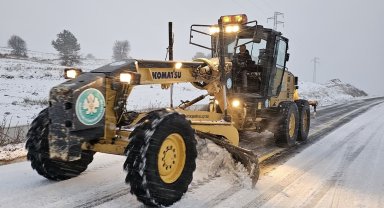 Fırtına ve yağışa karşı büyükşehir ekipleri seferber oldu