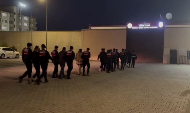 Gaziantep'te göçmen kaçakçılarına şok operasyon: 11 şahıs tutuklandı