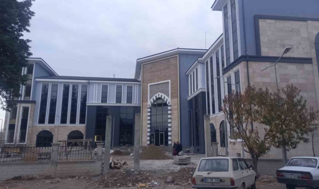 Gediz'de Hükümet Konağı ve Emniyet Müdürlüğü Binası 29 Kasım'da teslim edilecek